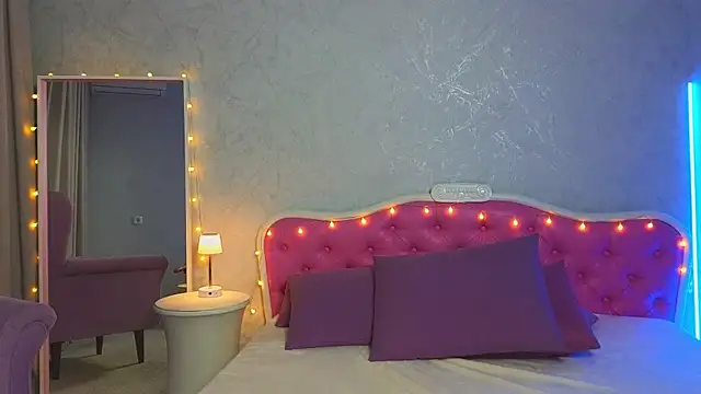 Ariana Petite online show from December 2024 12:23:01 AM