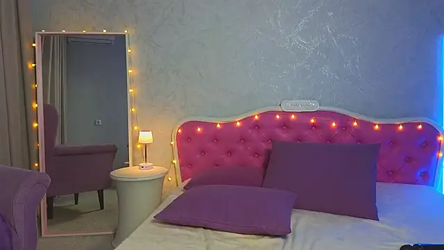 Ariana Petite online show from December 2024 06:42:02 AM