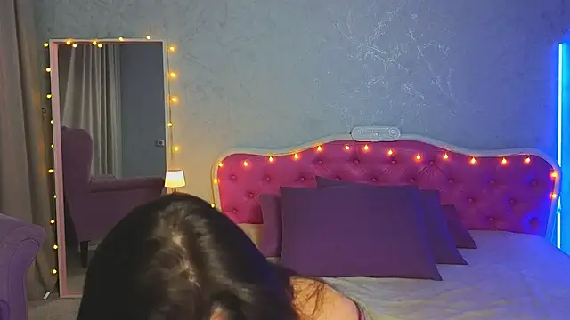 Ariana Petite online show from January 2025 11:05:01 PM