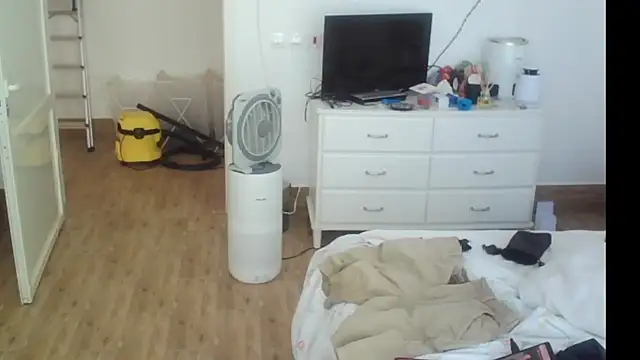 theSecretBallerino online show from September 2025 06:38:01 AM