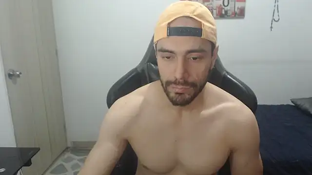 Snapshot of samuelgarcia_ chatting on April 2026 08:35:02 AM samuelgarcia online show from April 2026 08:35:02 AM