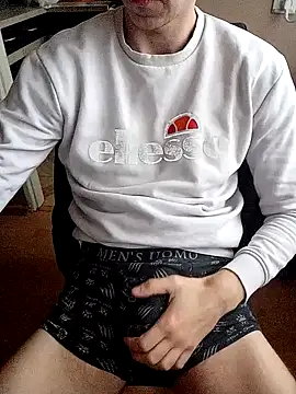 MlodyDres online show from January 2025 08:46:02 AM