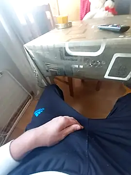 MlodyDres online show from September 2025 06:36:01 AM