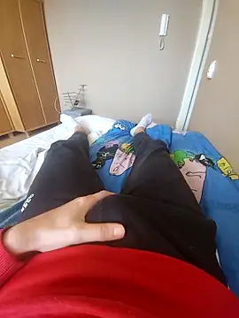 MlodyDres online show from October 2025 08:26:02 AM