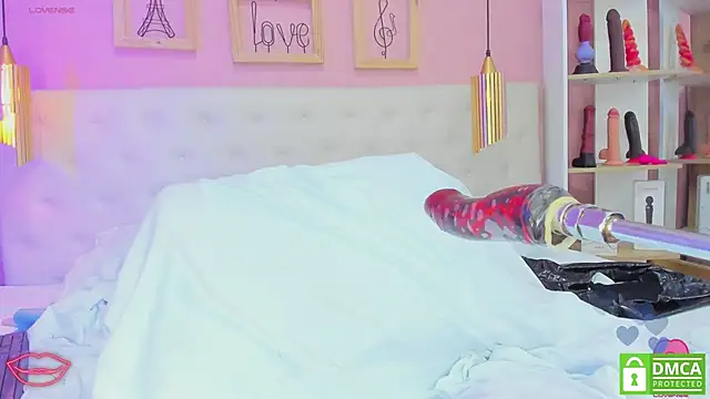 leylla  online show from March 2026 12:30:02 PM