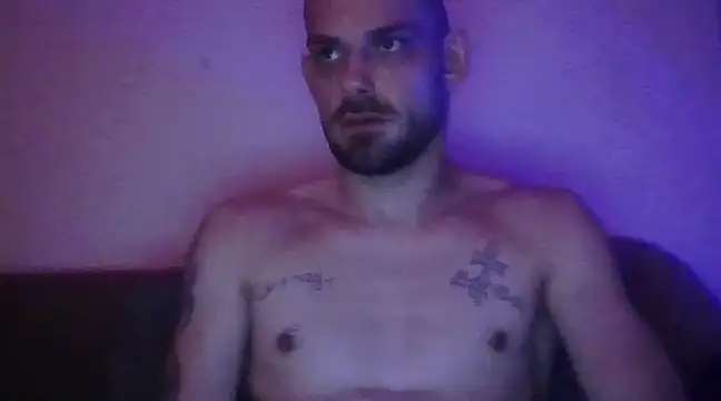 Snapshot of Renne6666 chatting on February 2025 11:57:01 PM Renne6666 online show from February 2025 11:57:01 PM