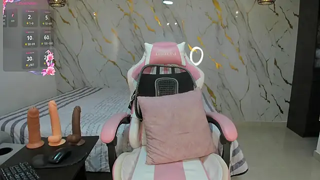 Snapshot of angelinafit chatting on March 2025 07:04:02 PM angelinafit online show from March 2025 07:04:02 PM