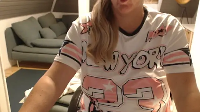 KimMitchelli online show from December 2025 12:11:02 PM