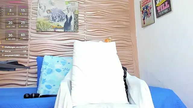 mia pineda online show from January 2026 04:56:02 PM