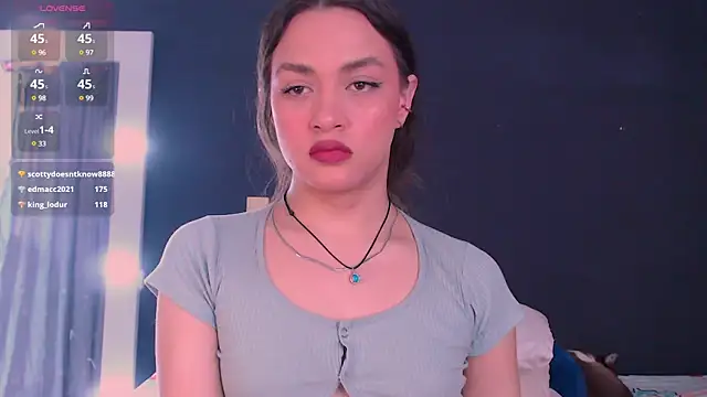 valen thompson online show from December 2024 10:04:02 PM