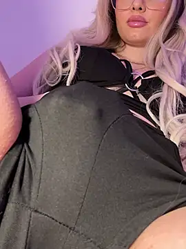 mollyxxx online show from February 2025 03:45:01 AM