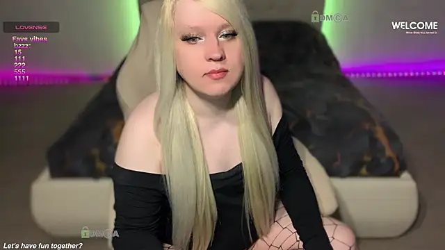 Snapshot of camsmiley chatting on June 2026 01:32:02 AM camsmiley online show from June 2026 01:32:02 AM