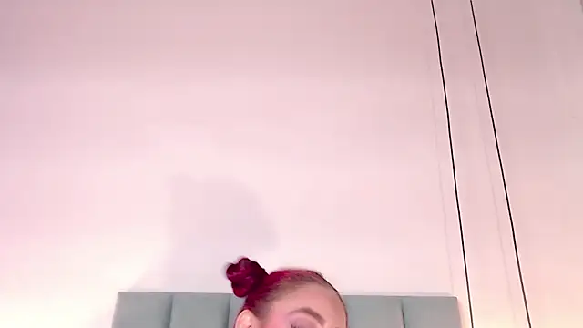 Snapshot of JupiteFox chatting on January 2025 05:52:02 PM JupiteFox online show from January 2025 05:52:02 PM