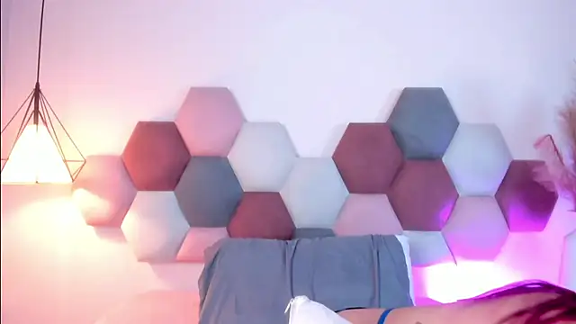 Snapshot of JupiteFox chatting on January 2025 03:00:01 PM JupiteFox online show from January 2025 03:00:01 PM