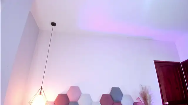 Snapshot of JupiteFox chatting on January 2025 09:05:02 PM JupiteFox online show from January 2025 09:05:02 PM