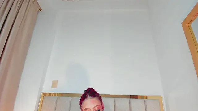 Snapshot of JupiteFox chatting on September 2025 01:05:01 AM JupiteFox online show from September 2025 01:05:01 AM