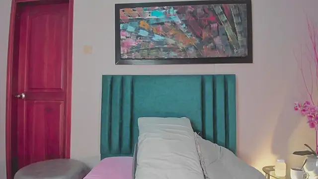 Snapshot of JupiteFox chatting on September 2025 11:59:01 PM JupiteFox online show from September 2025 11:59:01 PM