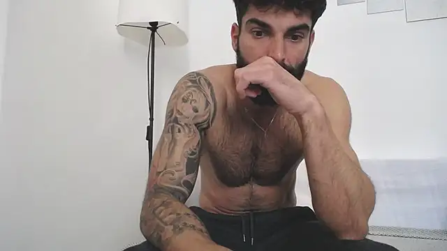 Verycutex online show from February 2025 02:55:02 PM