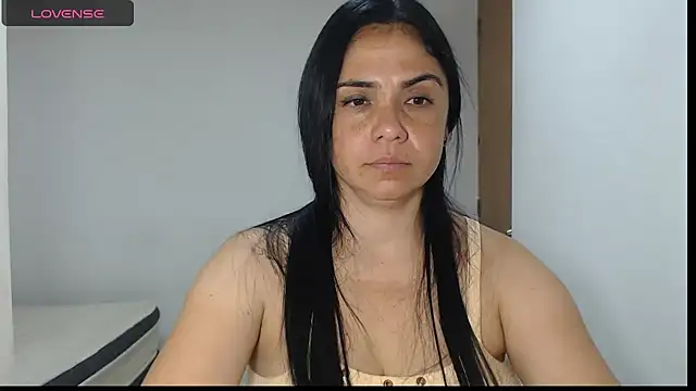 selena ferri online show from October 2025 02:19:01 AM