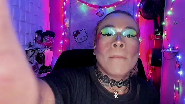 tsviolett online show from December 2024 08:03:02 PM