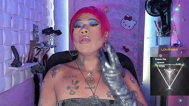 tsviolett online show from February 2025 07:26:01 PM