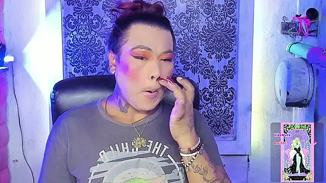 tsviolett online show from October 2025 06:32:02 PM