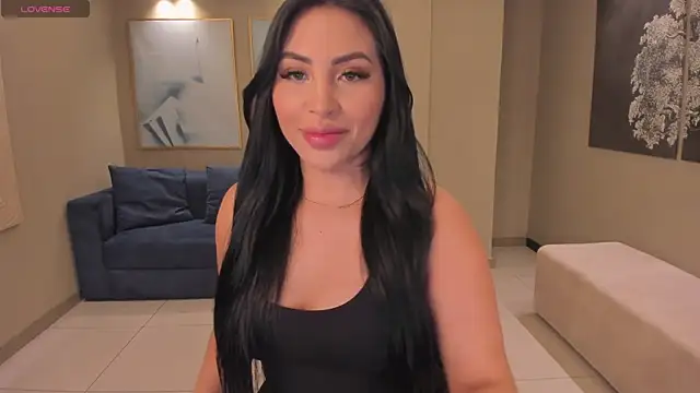 Snapshot of MiaRoberts1 chatting on May 2026 12:43:02 PM MiaRoberts1 online show from May 2026 12:43:02 PM