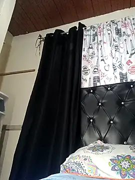 NIKOLE1301 online show from February 2025 10:51:02 PM