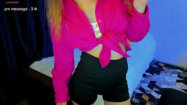 CurlySteph online show from March 2025 09:18:02 AM