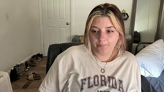 magicsparkles online show from February 2025 09:07:02 PM