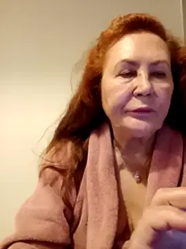 Snapshot of Hottie-Mom chatting on April 2026 08:10:01 PM Hottie-Mom online show from April 2026 08:10:01 PM
