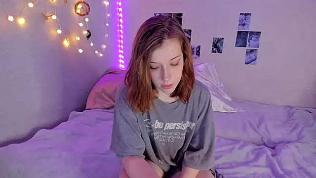 YunaPeace online show from December 2025 11:37:01 AM