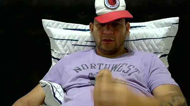 Snapshot of altenori112 chatting on January 2025 12:26:01 PM altenori112 online show from January 2025 12:26:01 PM