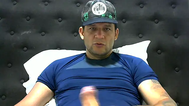 Snapshot of altenori112 chatting on January 2025 09:58:01 PM altenori112 online show from January 2025 09:58:01 PM