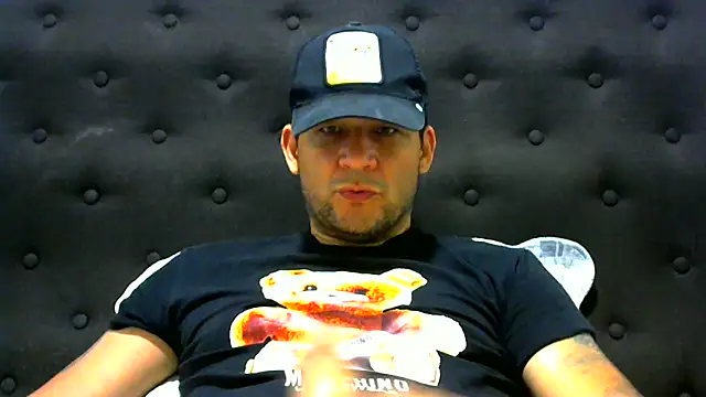 Snapshot of altenori112 chatting on February 2025 02:51:02 AM altenori112 online show from February 2025 02:51:02 AM