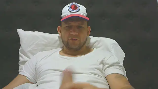 Snapshot of altenori112 chatting on February 2025 02:48:02 PM altenori112 online show from February 2025 02:48:02 PM