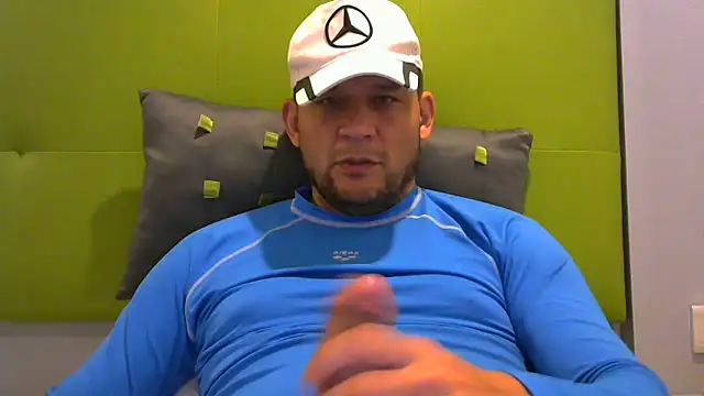 Snapshot of altenori112 chatting on February 2025 05:11:02 PM altenori112 online show from February 2025 05:11:02 PM