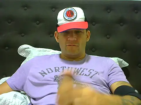 Snapshot of altenori112 chatting on February 2025 06:31:01 AM altenori112 online show from February 2025 06:31:01 AM