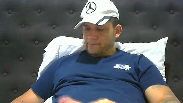 Snapshot of altenori112 chatting on February 2025 01:53:02 PM altenori112 online show from February 2025 01:53:02 PM