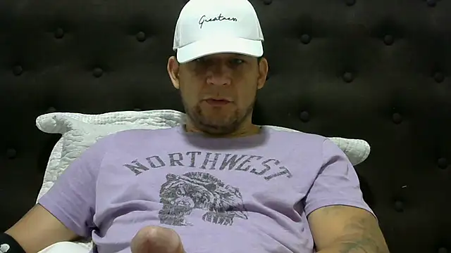 Snapshot of altenori112 chatting on February 2025 03:19:01 PM altenori112 online show from February 2025 03:19:01 PM