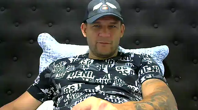 Snapshot of altenori112 chatting on March 2025 08:23:02 PM altenori112 online show from March 2025 08:23:02 PM