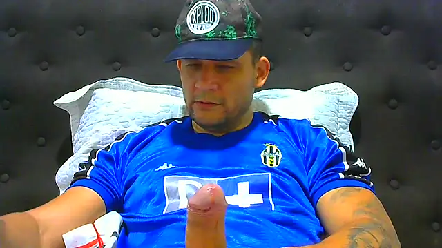 Snapshot of altenori112 chatting on September 2025 12:33:01 AM altenori112 online show from September 2025 12:33:01 AM