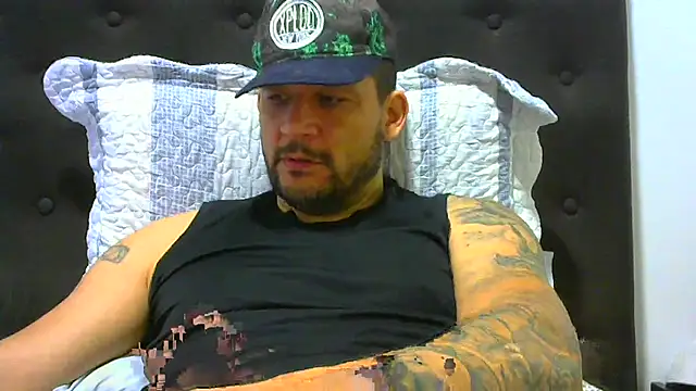 Snapshot of altenori112 chatting on November 2025 02:49:02 PM altenori112 online show from November 2025 02:49:02 PM