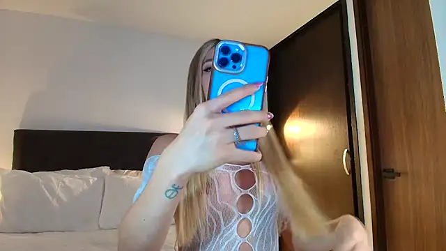 Kimy Angel online show from March 2026 01:21:02 AM