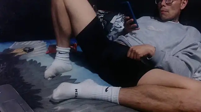 Snapshot of dannnyhot24 chatting on February 2025 04:47:01 AM dannnyhot24 online show from February 2025 04:47:01 AM