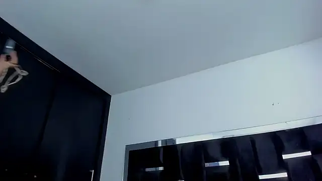 Sammybitchx online show from March 2026 07:25:01 PM