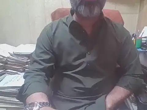 hairymaster95 online show from November 2025 04:12:01 AM