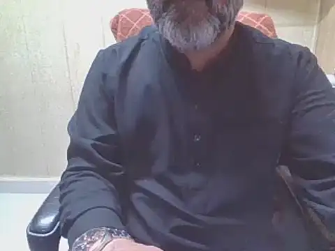 hairymaster95 online show from February 2026 07:06:02 AM