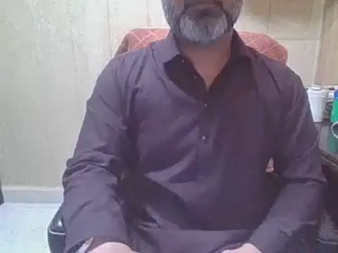 hairymaster95 online show from April 2026 04:18:01 AM