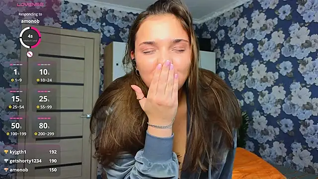  momiji  online show from December 2024 04:20:02 PM